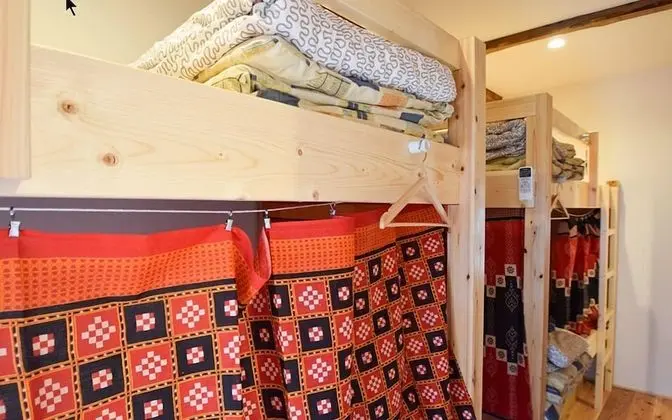 Ortak Ranzalı Oda, Karma Ranzalı Oda (1 bed in 2 Bunk beds)
