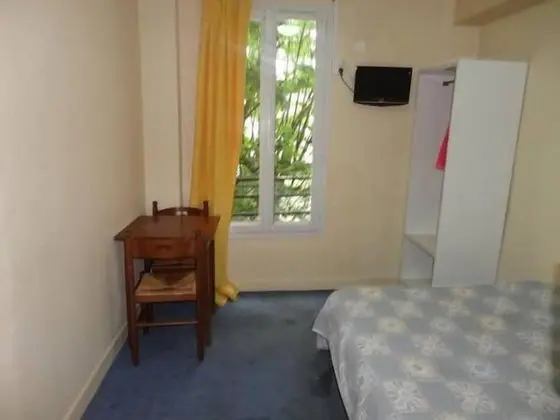 Economy Oda (shared toilets)