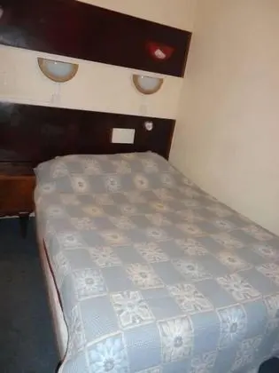 Economy Oda (shared toilets)