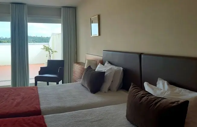 İki Ayrı Yataklı Oda, Balkon, Nehir Manzaralı