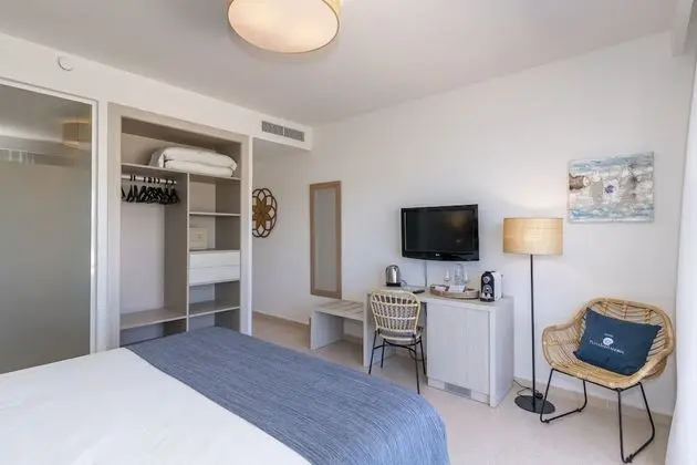 Büyük Yataklı Tek Kişilik Oda, Balkon, Deniz Manzaralı