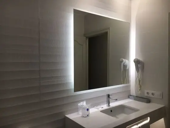 Büyük Yataklı Tek Kişilik Oda, Balkon, Deniz Manzaralı