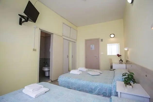 Üç Kişilik Oda, Balkon