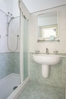 Üç Kişilik Oda, Balkon