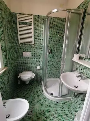 Basic Üç Kişilik Oda