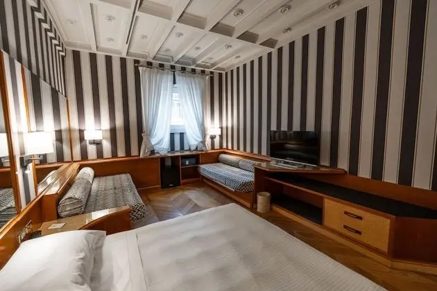 Classic Dört Kişilik Oda