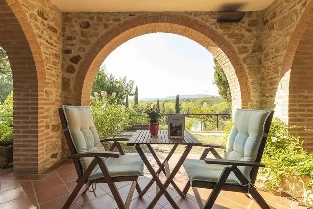 Tek Büyük veya İki Ayrı Yataklı Oda, Göl Manzaralı