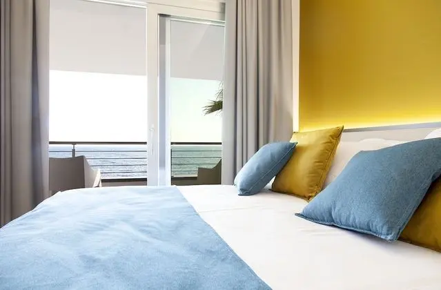 Deluxe Tek Büyük Yataklı Oda, Deniz Manzaralı