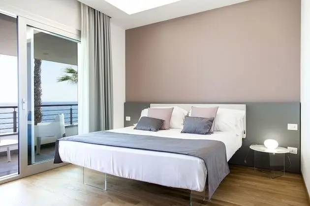 Deluxe Tek Büyük Yataklı Oda, Deniz Manzaralı