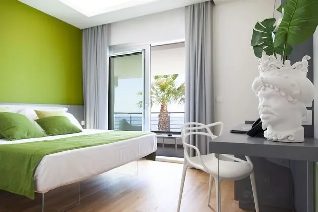 Deluxe Tek Büyük Yataklı Oda, Deniz Manzaralı