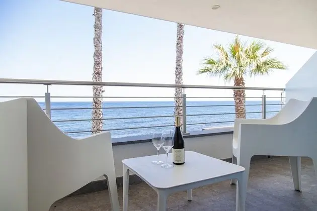 Deluxe Tek Büyük Yataklı Oda, Deniz Manzaralı