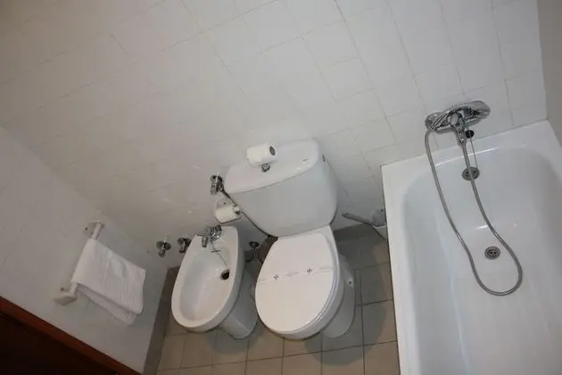 Superior Tek Büyük veya İki Ayrı Yataklı Oda, Havuz Manzaralı