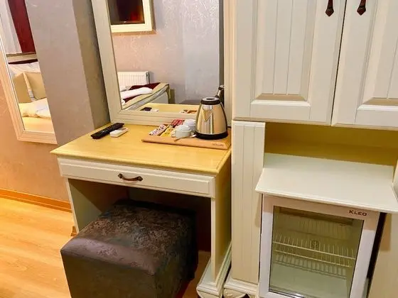 Standard Tek Büyük Yataklı Oda