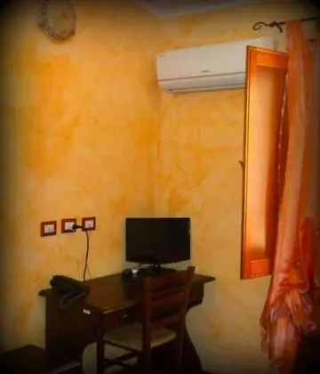 Superior Tek Büyük veya İki Ayrı Yataklı Oda, Banyolu/Duşlu, Bahçe Manzaralı