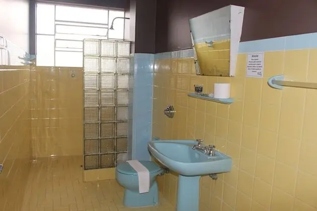 Economy Üç Kişilik Oda