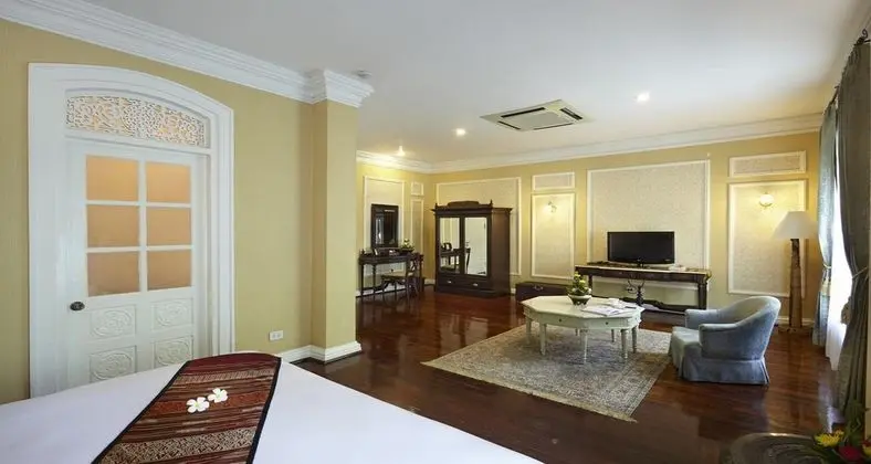 Suit One Bed