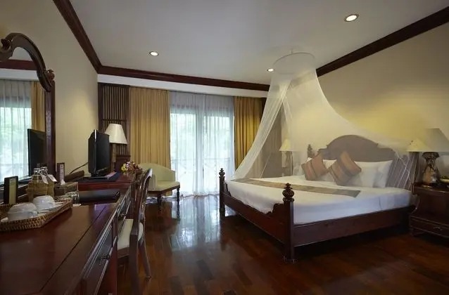 Deluxe Tek Büyük Yataklı Oda, Bahçe Manzaralı