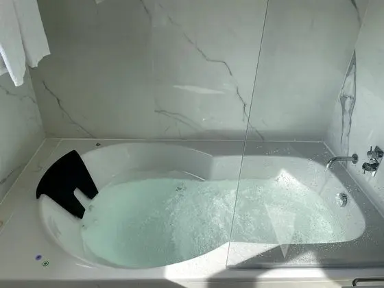 Premium Tek Büyük Yataklı Oda