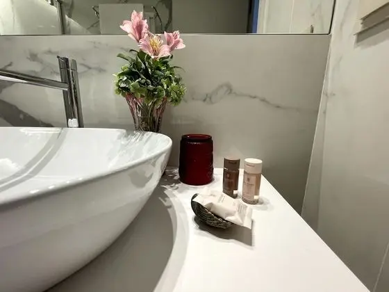 Premium Tek Büyük Yataklı Oda