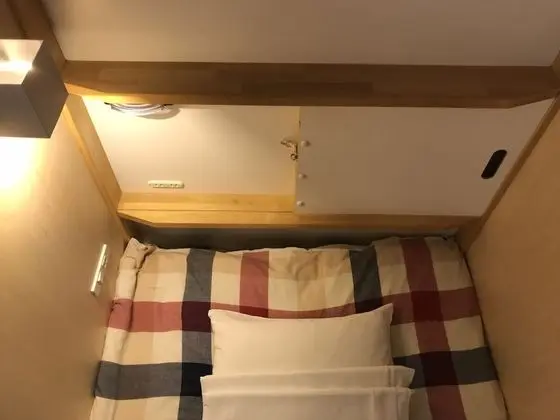 Ortak Ranzalı Oda, Sadece kadınlar için (For One Bed - 12 Beds Room)