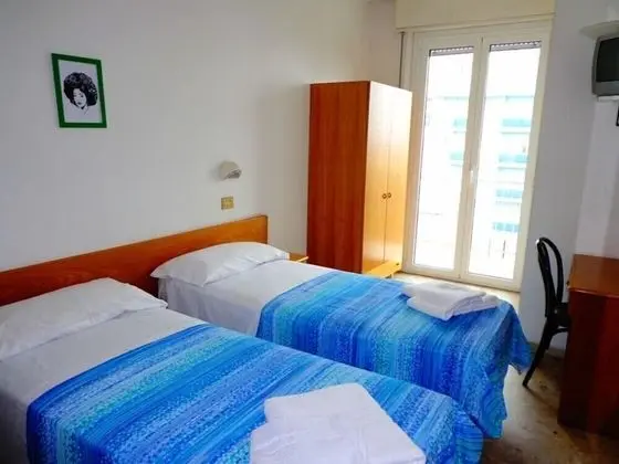 Üç Kişilik Oda, Balkon