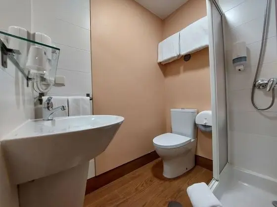 Tek Büyük Yataklı Oda, Balkon