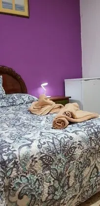 Tek Büyük Yataklı Oda, Ortak Banyo (A)