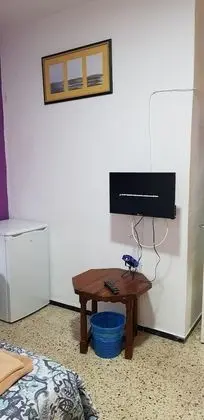 Tek Büyük Yataklı Oda, Ortak Banyo (A)