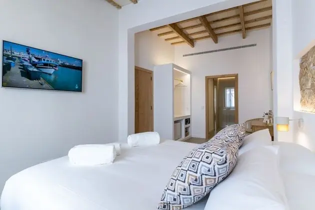 Comfort Tek Büyük Yataklı Oda