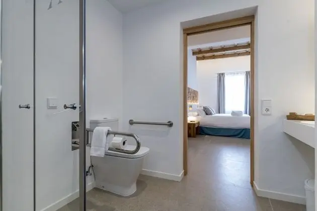 Comfort Tek Büyük Yataklı Oda