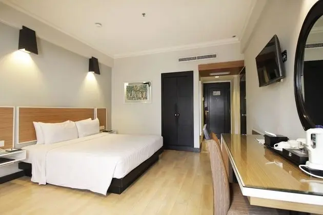 Deluxe Room, 1 King bed