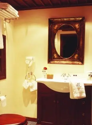Deluxe Üç Kişilik Oda