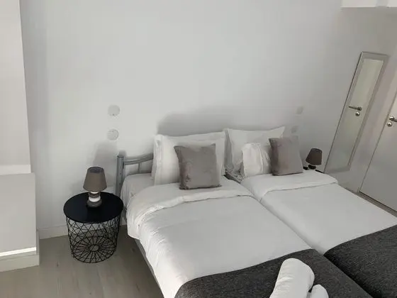 City Tek Büyük veya İki Ayrı Yataklı Oda, Ortak Banyo (2)