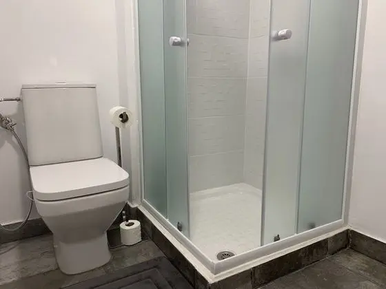 City Tek Büyük veya İki Ayrı Yataklı Oda, Ortak Banyo (2)