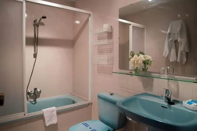 Tek Büyük veya İki Ayrı Yataklı Oda