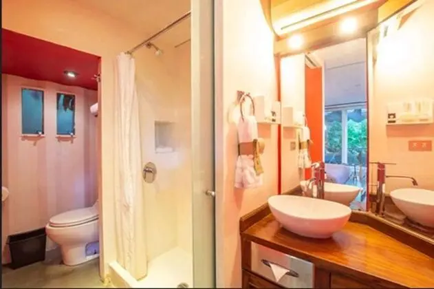 Santo Cielo Contenedor