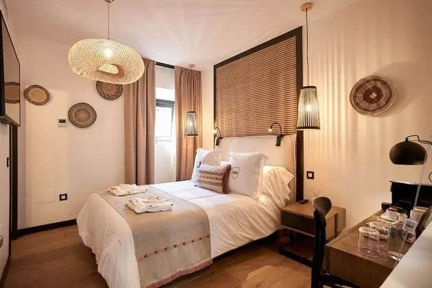 Standard Tek Büyük Yataklı Oda