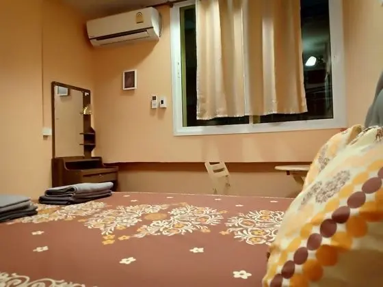 Standard Room (Brown)
