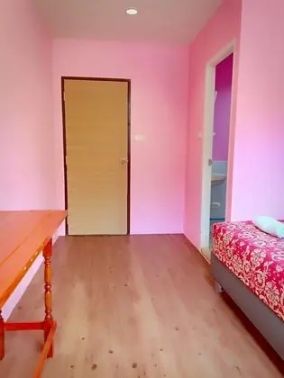 Standard Room (Pink)