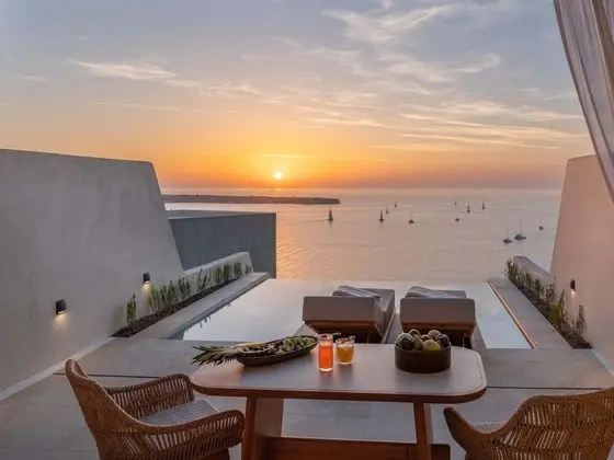 Cave Junior Suite Sea View with Pool