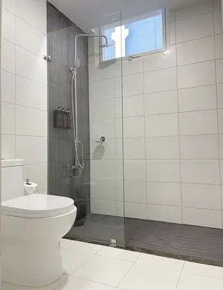 City Tek Büyük Yataklı Oda