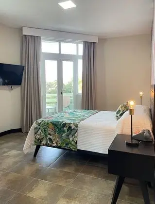 Tek Büyük Yataklı Oda, Park Manzaralı