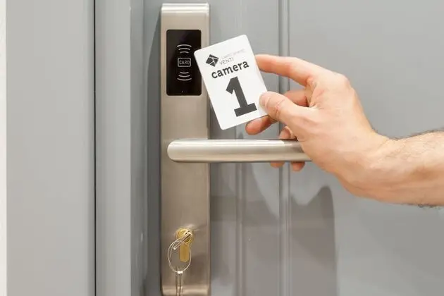 Deluxe Dört Kişilik Oda