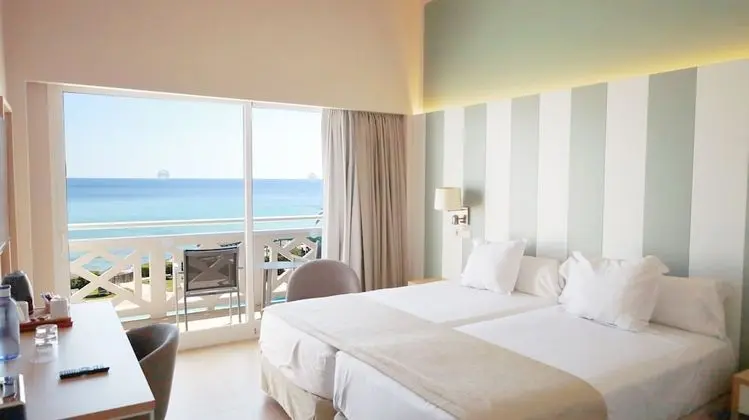 Tek Büyük Yataklı Oda, Balkon, Deniz Manzaralı