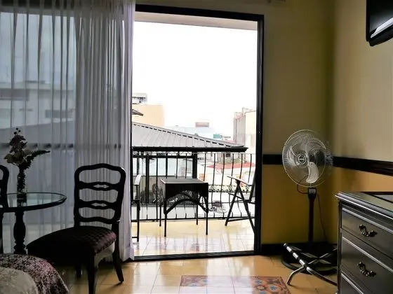 Panoramic Tek Büyük Yataklı Oda