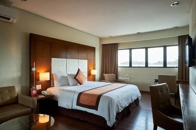 Premium Oda, 1 En Büyük (King) Boy Yatak (Room)
