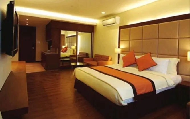 Premium Oda, 1 En Büyük (King) Boy Yatak (Room)