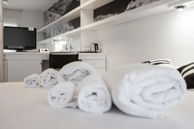 Büyük Yataklı Tek Kişilik Oda