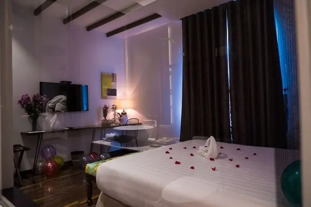 Deluxe Tek Büyük Yataklı Oda