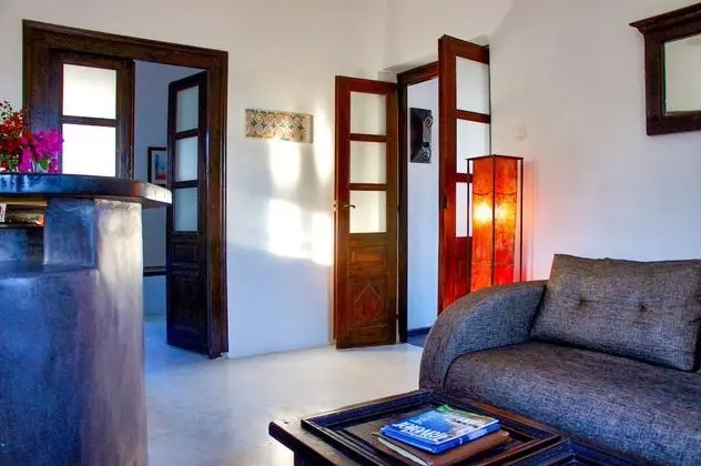 Villa (Kyani)